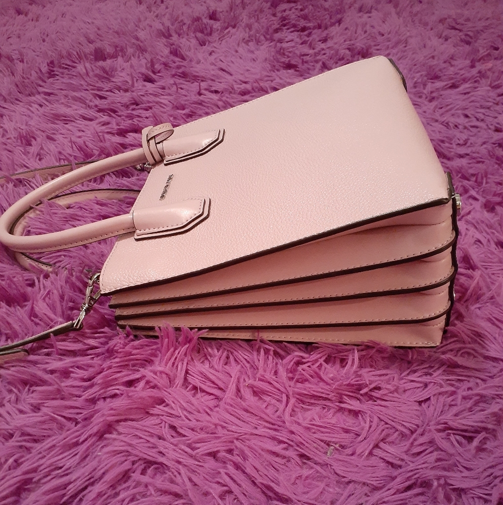 SOLD Michael Kors Medium light Quarts Mercer Bag - Picture 4 of 9
